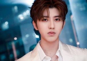 吃瓜娱乐王一博肖战微博,吃瓜群众纷纷围观！”  第2张